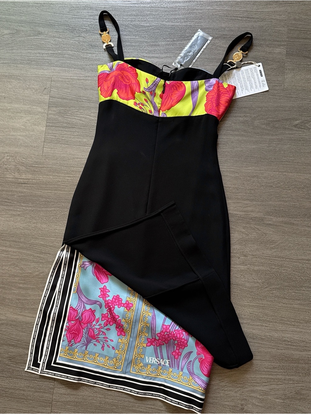 Versace Printed Twill Silk Crepe de Chine Acid Print - Picture 7 of 12